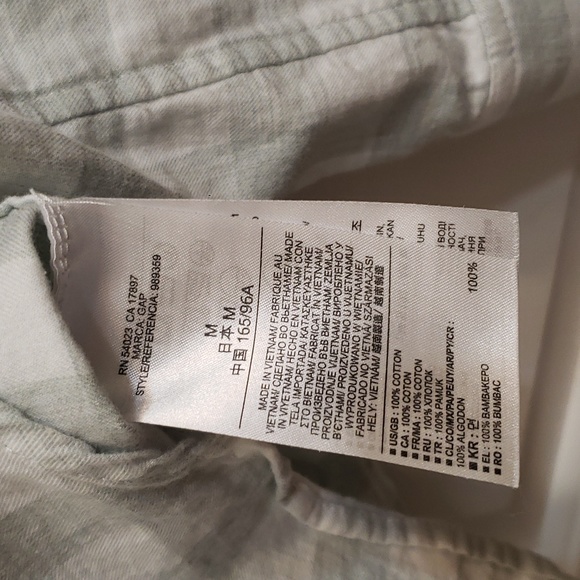 Gap Long sleeved button down Gap top - Picture 5 of 5